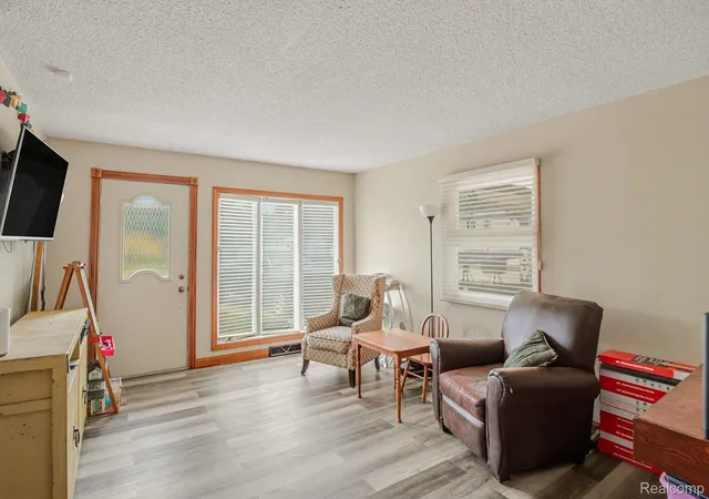 2nd image of 4425 Crampton Cir, Flint, MI 48506 | MLS# 20261055643