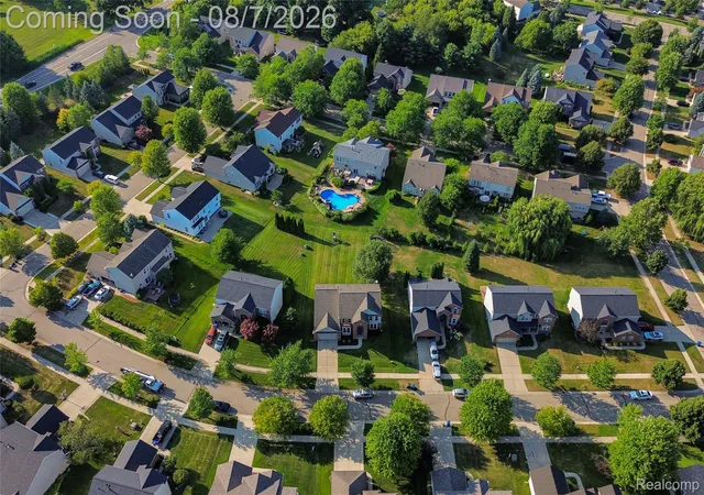 4th image of 934 Running Brook Dr, Holly, MI 48442 | MLS# 20261055657