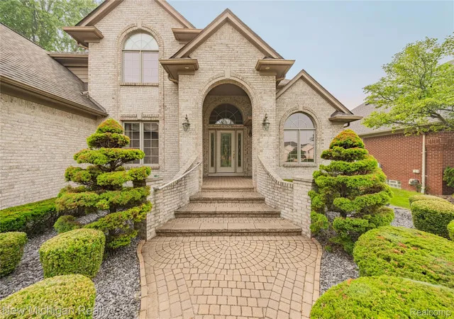 Photo 3 of Single family home for sale at 49787 Lakebridge Dr, Shelby Township, MI 48315 | MLS# 20261055658 | Listing updated on 2026-08-29