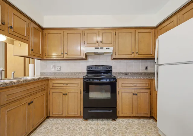 Photo 5 of Single family home for sale at 25248 Hass St, Dearborn Heights, MI 48127 | MLS# 81026037078 | Listing updated on 2026-09-02