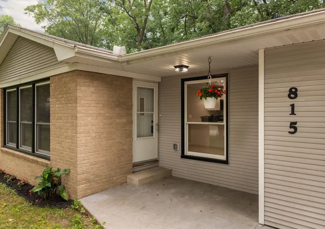 Photo 2 of Single family home for sale at 815 Westminster Rd, Traverse City, MI 49686 | MLS# 78080071246 | Listing updated on 2026-07-22