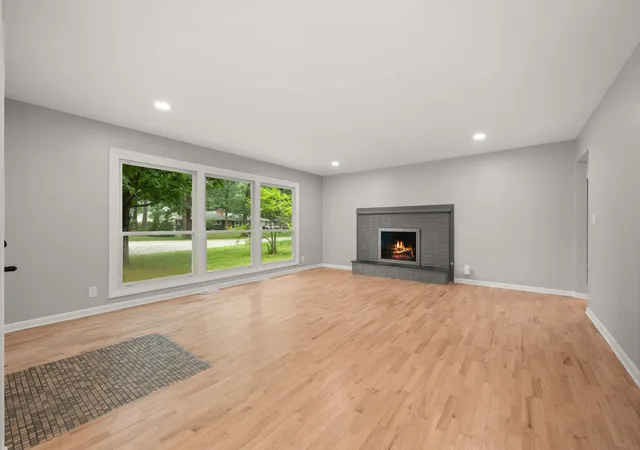 Photo 3 of Single family home for sale at 815 Westminster Rd, Traverse City, MI 49686 | MLS# 78080071246 | Listing updated on 2026-07-22