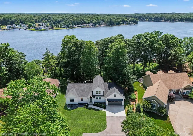 1st image of 5253 W Lakeview Dr, Pentwater, MI 49449 | MLS# 20261055700