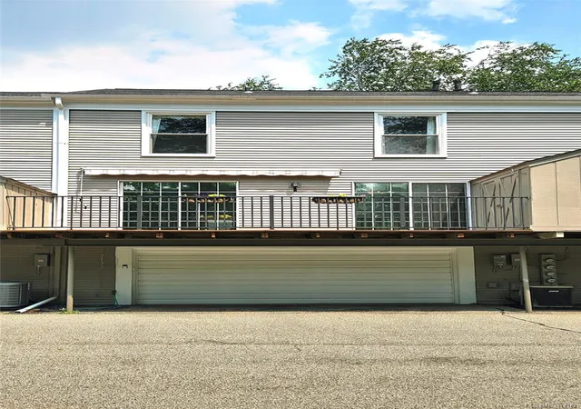 Photo 3 of Condo for sale at 1437 Lantern Ln, Rochester Hills, MI 48306 | MLS# 20261055708 | Listing updated on 2026-09-04