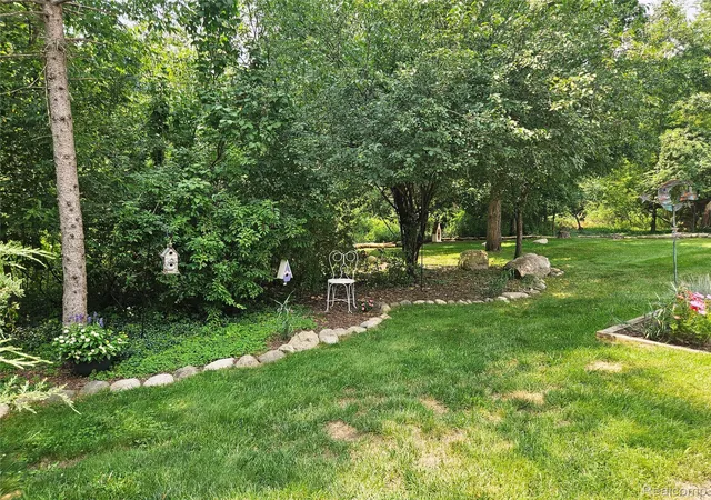 Photo 4 of Condo for sale at 1437 Lantern Ln, Rochester Hills, MI 48306 | MLS# 20261055708 | Listing updated on 2026-09-04