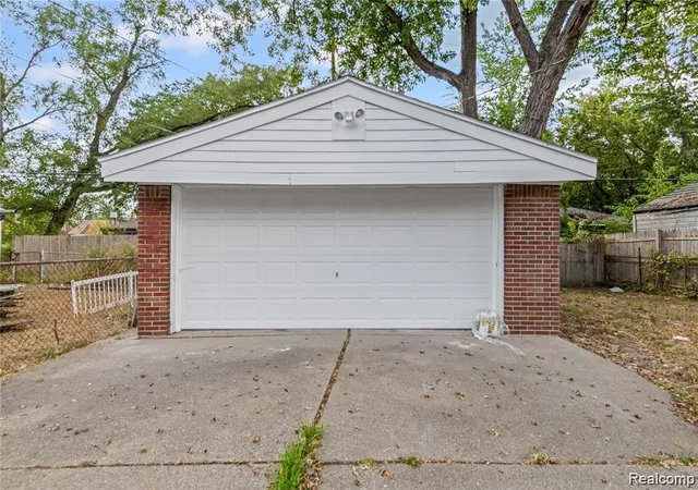 Photo 2 of Single family home for sale at 19351 Dwyer St, Detroit, MI 48234 | MLS# 20261055719 | Listing updated on 2026-07-20
