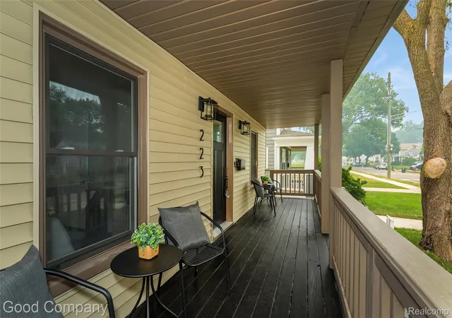 3rd image of 223 N Alexander Ave, Royal Oak, MI 48067 | MLS# 20261055744