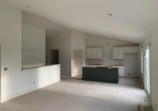 Photo 3 of Single family home for sale at 4814 Bethpage Dr Nw, Comstock Park, MI 49321 | MLS# 65026037116 | Listing updated on 2026-09-04