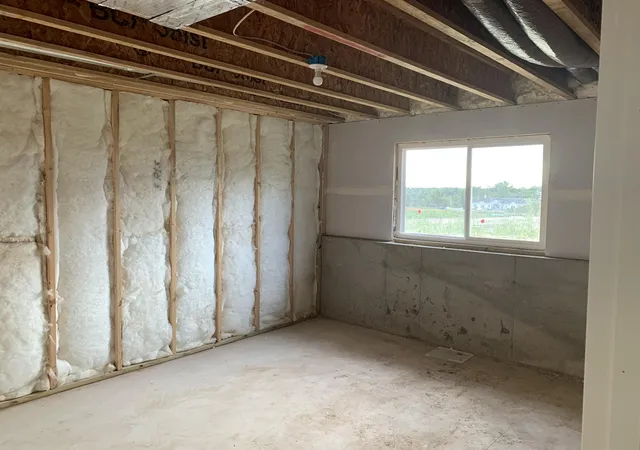 Photo 4 of Single family home for sale at 4814 Bethpage Dr NW, Comstock Park, MI 49321 | MLS# 65026037116 | Listing updated on 2026-09-04