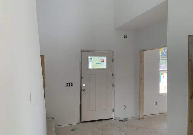 2nd image of 7882 Woodhurst Dr Ne, Rockford, MI 49341 | MLS# 65026037117