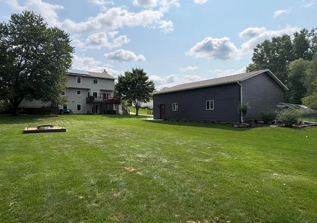 33rd image of 1694 Leisure Ct, Dorr, MI 49323 | MLS# 65026037115
