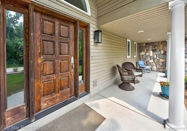 5th image of 3556 Shady Beach Blvd, Orchard Lake, MI 48324 | MLS# 20261055750