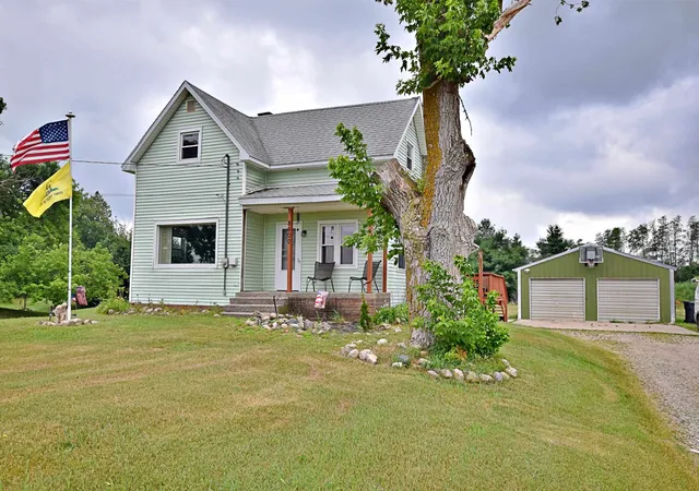 Photo 2 of Single family home for sale at 8600 S Lucas Rd, Mc Bain, MI 49657 | MLS# 78080071255 | Listing updated on 2026-07-23