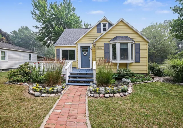 1st image of 5133 Osmun St, Montague, MI 49437 | MLS# 71026037133