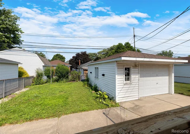 29th image of 9929 Carter Ave, Allen Park, MI 48101 | MLS# 20261055770
