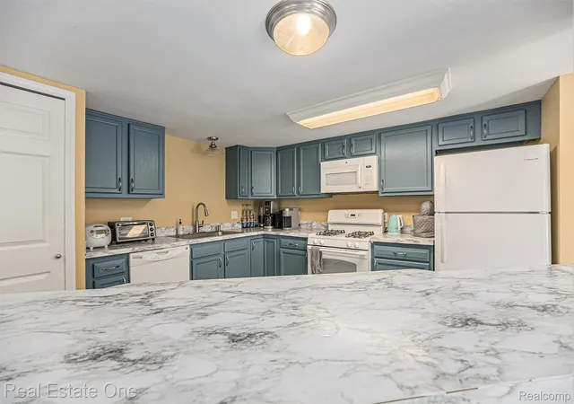 4th image of 239 Fieldcrest St, Ann Arbor, MI 48103 | MLS# 20261055776