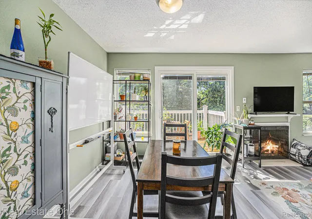 5th image of 239 Fieldcrest St, Ann Arbor, MI 48103 | MLS# 20261055776