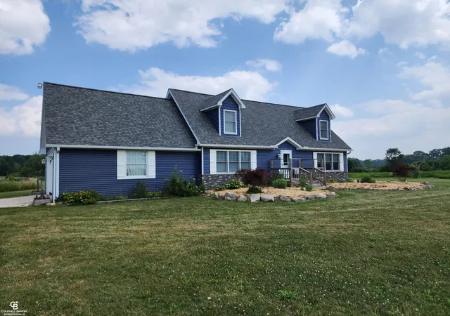 Photo 1 of Single family home for sale at 5350 Emmett Rd, Emmett, MI 48022 | MLS# 58050215467 | Listing updated on 2026-08-26