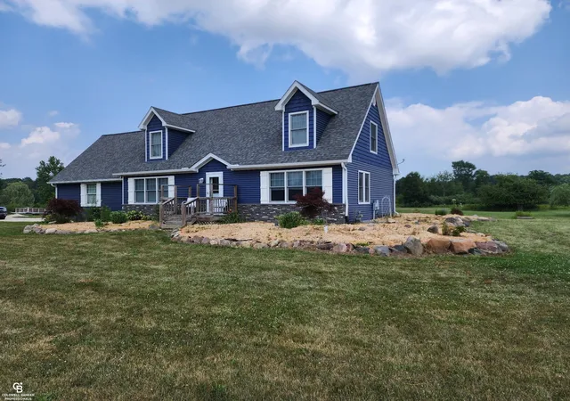 Photo 4 of Single family home for sale at 5350 Emmett Rd, Emmett, MI 48022 | MLS# 58050215467 | Listing updated on 2026-08-26