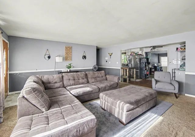 Photo 3 of Single family home for sale at 1324 Eastwood Dr, Muskegon, MI 49442 | MLS# 71026037142 | Listing updated on 2026-10-07