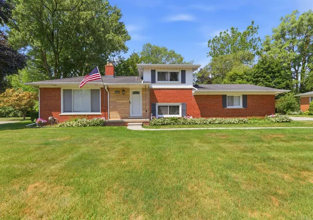 Photo 1 of Single family home for sale at 28239 Brandywine Rd, Farmington Hills, MI 48334 | MLS# 58050215474 | Listing updated on 2026-07-27