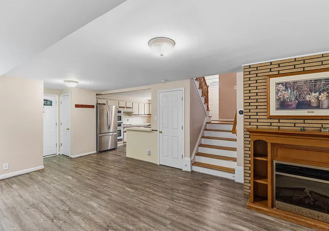 Photo 4 of Single family home for sale at 28239 Brandywine Rd, Farmington Hills, MI 48334 | MLS# 58050215474 | Listing updated on 2026-07-27