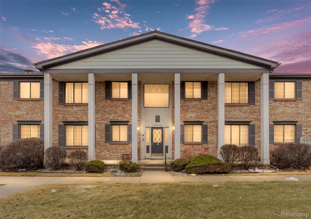 Photo 1 of Sale Pending at 19729 Ridgemont St #31, Saint Clair Shores, MI 48080 | MLS# 20261055817 | Listing updated on 2026-08-06