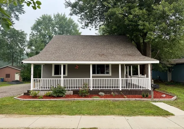 2nd image of 518 W Belle Ave, Saint Charles, MI 48655 | MLS# 5050215480