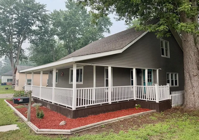 4th image of 518 W Belle Ave, Saint Charles, MI 48655 | MLS# 5050215480