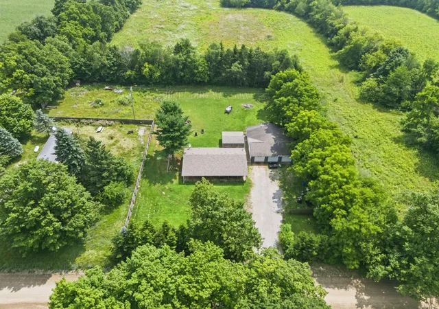 Photo 3 of Single family home for sale at 5523 S Lake Pleasant Rd, Osseo, MI 49266 | MLS# 53026037152 | Listing updated on 2026-09-17