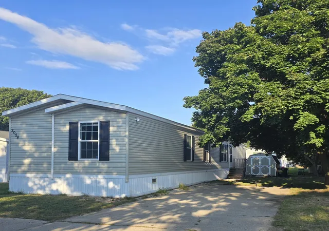 Photo 1 of Single family home for sale at 2054 Ironwood E Ct, Muskegon, MI 49442 | MLS# 71026037166 | Listing updated on 2026-09-03