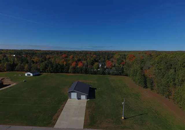 4th image of 3380 Bella Dr, West Branch, MI 48661 | MLS# 77080071260