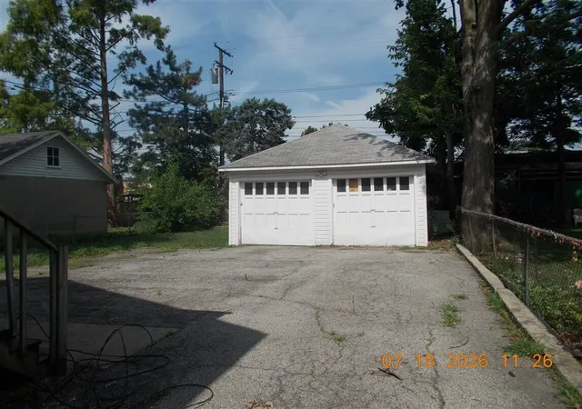 Listing Photo 4 - Condo for sale in building located at 760 Washington St, Monroe, MI 48161