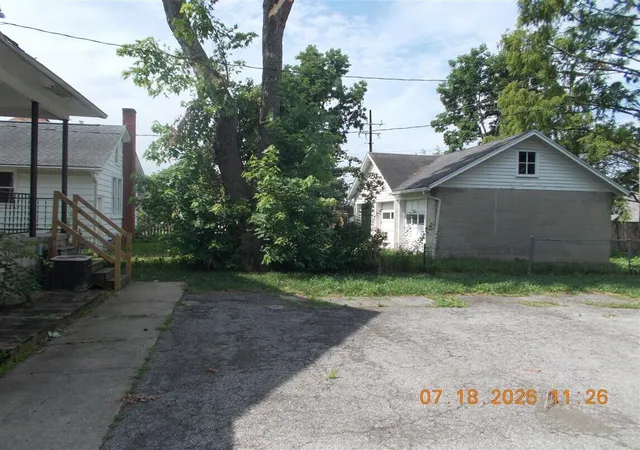 Listing Photo 5 - Condo for sale in building located at 760 Washington St, Monroe, MI 48161