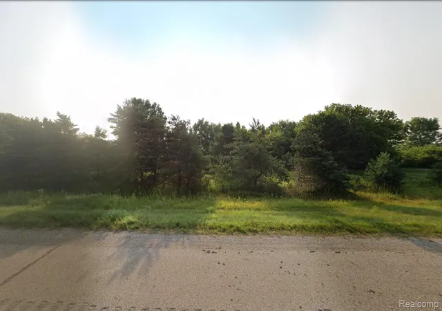 2nd image of 2225 E State Rd, Lansing, MI 48906 | MLS# 20261055850