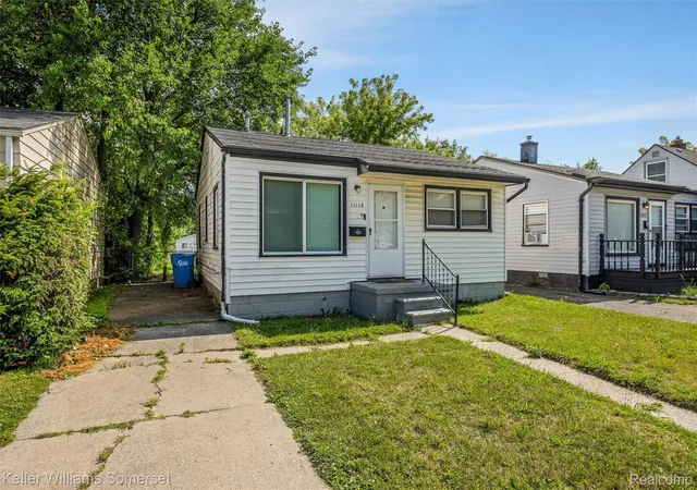 Photo 3 of Single family home for sale at 11118 Jewett Ave, Warren, MI 48089 | MLS# 20261055853 | Listing updated on 2026-08-20