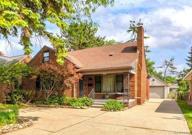 Photo 1 of Single family home for sale at 3015 Bembridge Rd, Royal Oak, MI 48073 | MLS# 20261055865 | Listing updated on 2026-09-06