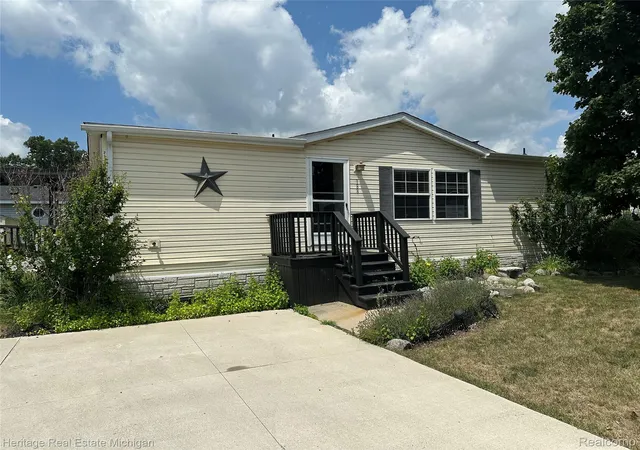Photo 1 of Sale Pending at 188 Chinkapin Rill, Fenton, MI 48430 | MLS# 20261055869 | Listing updated on 2026-09-09