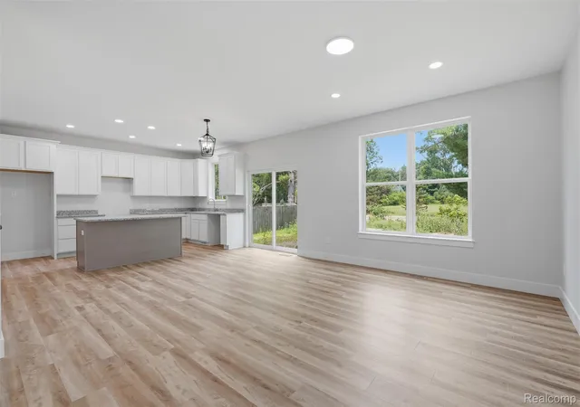 4th image of 9400 Roland Dr, Brighton, MI 48116 | MLS# 20261055884