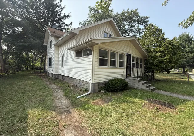 Photo 1 of Single family home for sale at 351 Erickson St, Muskegon, MI 49442 | MLS# 71026037197 | Listing updated on 2026-08-19