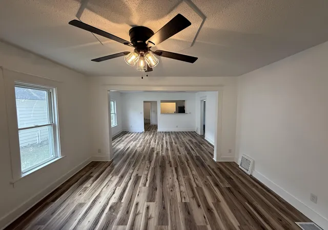 Photo 4 of Single family home for sale at 351 Erickson St, Muskegon, MI 49442 | MLS# 71026037197 | Listing updated on 2026-08-19
