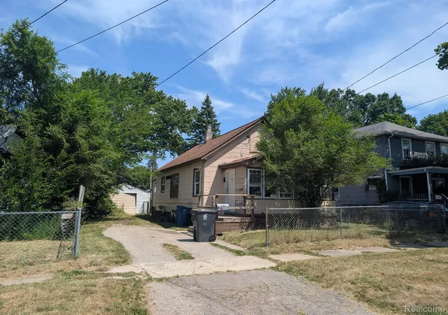 Photo 1 of Single family home for sale at 934 Barrie Ave, Flint, MI 48507 | MLS# 20261055889 | Listing updated on 2026-09-09