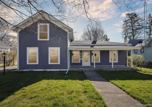 Single family home for sale at 614 N Saginaw St, Owosso, MI 48867 | MLS# 20261055897