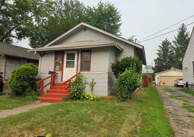 Photo 1 of Sale Pending at 19 Gerdon Ave, Pontiac, MI 48342 | MLS# 20261055905 | Listing updated on 2026-07-28