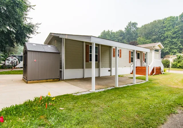 1st image of 1403 Miss Ellie Dr, Kalamazoo, MI 49009 | MLS# 66026037208