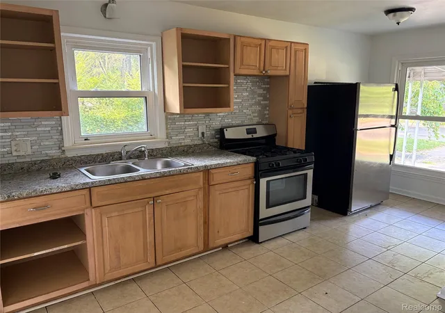Photo 3 of Single family home for sale at 19674 Irvington St, Highland Park, MI 48203 | MLS# 20261055949 | Listing updated on 2026-08-24