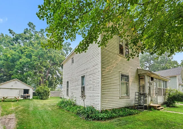 1st image of 220 Cora St, Allegan, MI 49010 | MLS# 66026037221