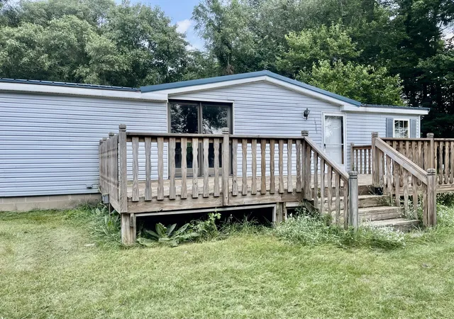 Photo 3 of Single family home for sale at 13830 Riverside Dr, Constantine, MI 49042 | MLS# 66026037220 | Listing updated on 2026-09-12