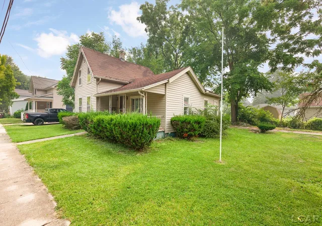 Photo 4 of Single family home for sale at 306 Summer St, Adrian, MI 49221 | MLS# 56050215520 | Listing updated on 2026-07-20