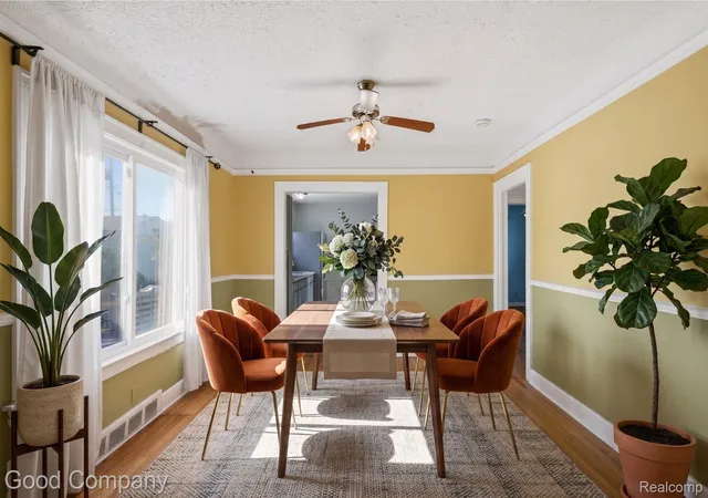 Photo 3 of Single family home for sale at 520 E Muir Ave, Hazel Park, MI 48030 | MLS# 20261055964 | Listing updated on 2026-08-19